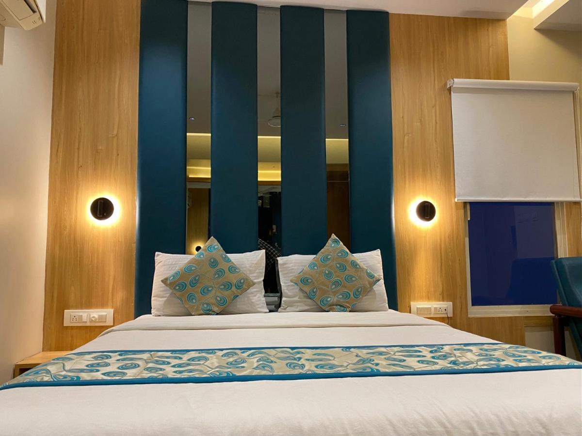 Hotel Apex International Vadodara Esterno foto